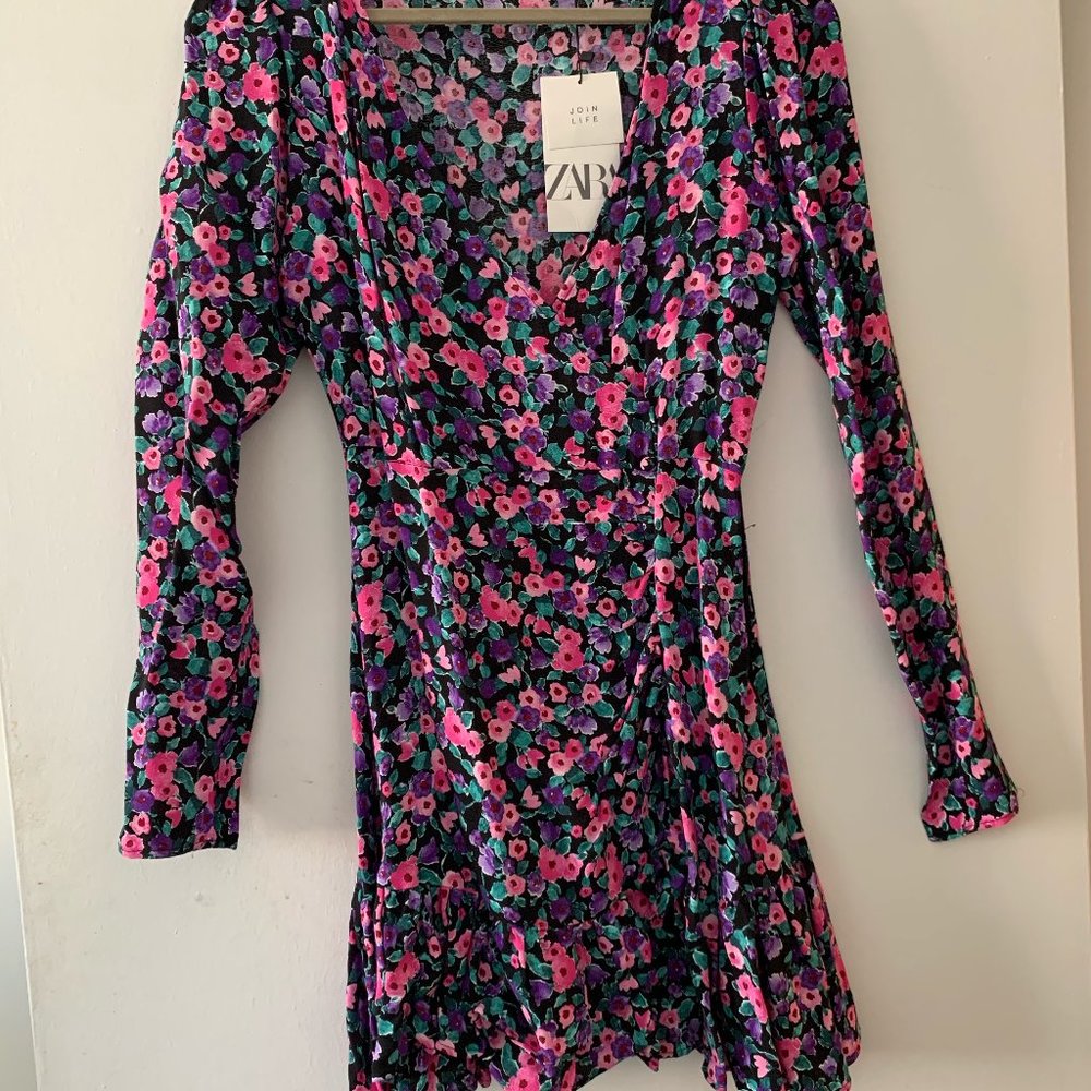 Zara Floral Mini Dress with Longsleeves